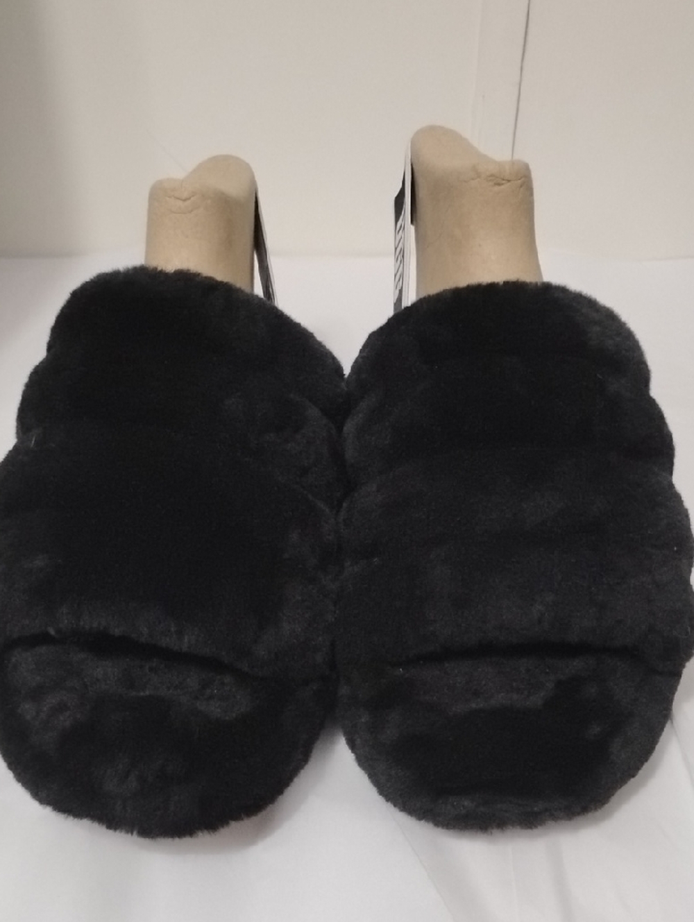UGG Women's Plush Slide‎ Slippers in Black